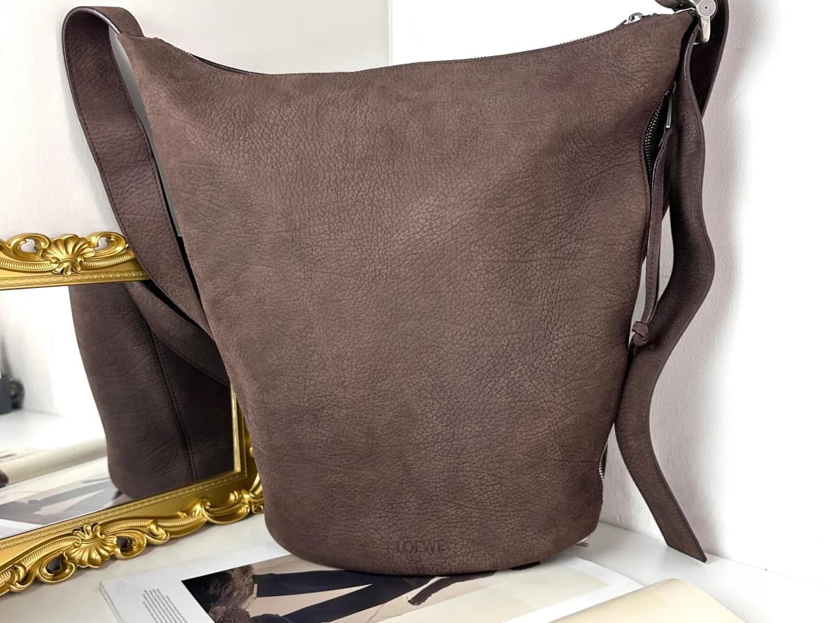 LOEWE バッグ